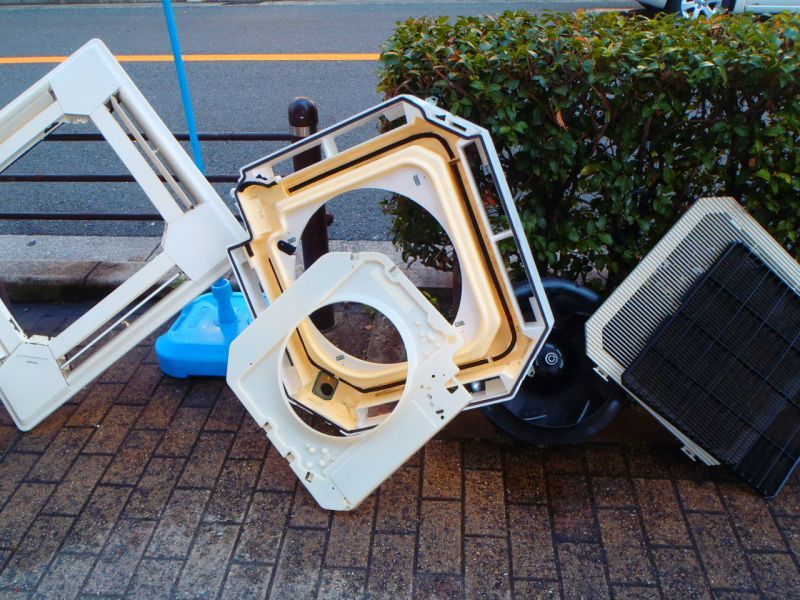 画像: A３エラーダイキン業務用エアコン　室内機分解洗浄工事　大阪市浪速区　店舗
