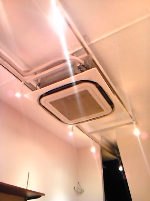画像: 三菱重工　業務用エアコン　空調機修理工事　FDCXP1603H　東京都中央区日本橋　飲食店